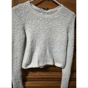 • Abercrombie & Fitch Fuzzy Cropped Sweater •